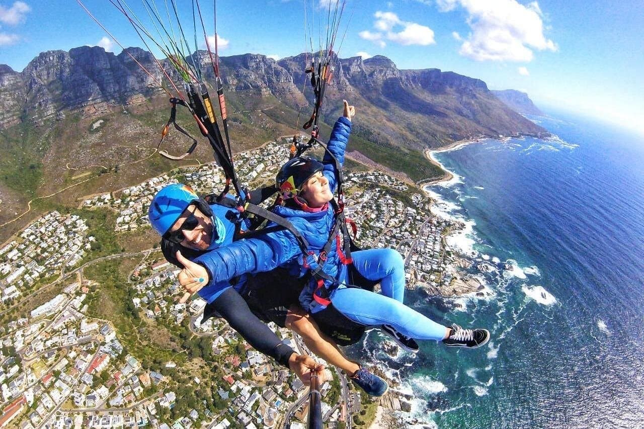 Cape Town Tandem Paragliding Flight tour in Cape Town